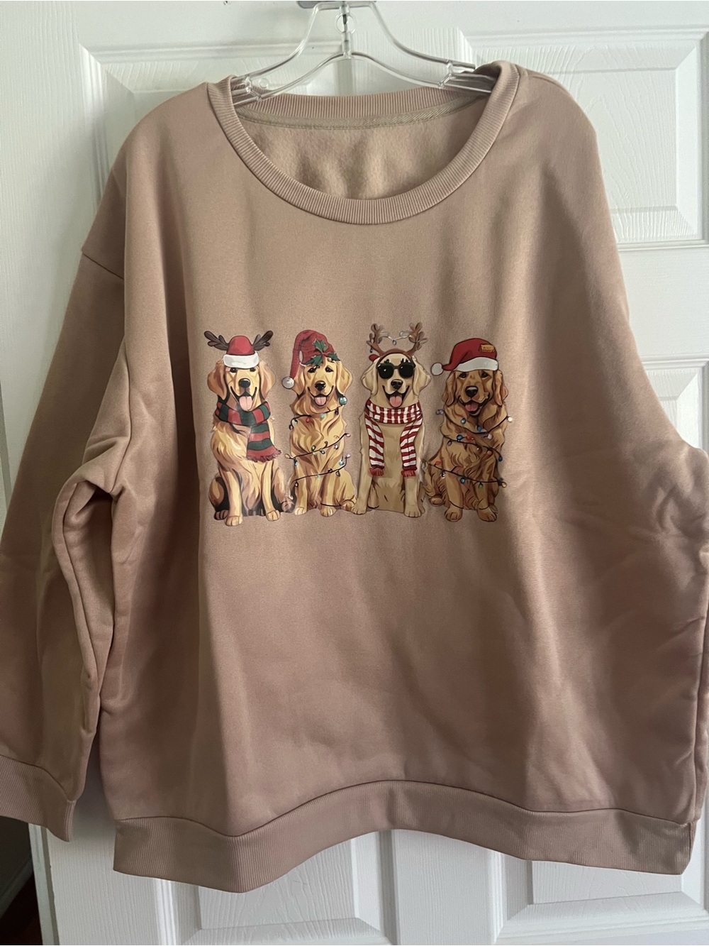 SHEIN Beige Crewneck Sweatshirt with Festive Golden Retriever Graphic size 3X